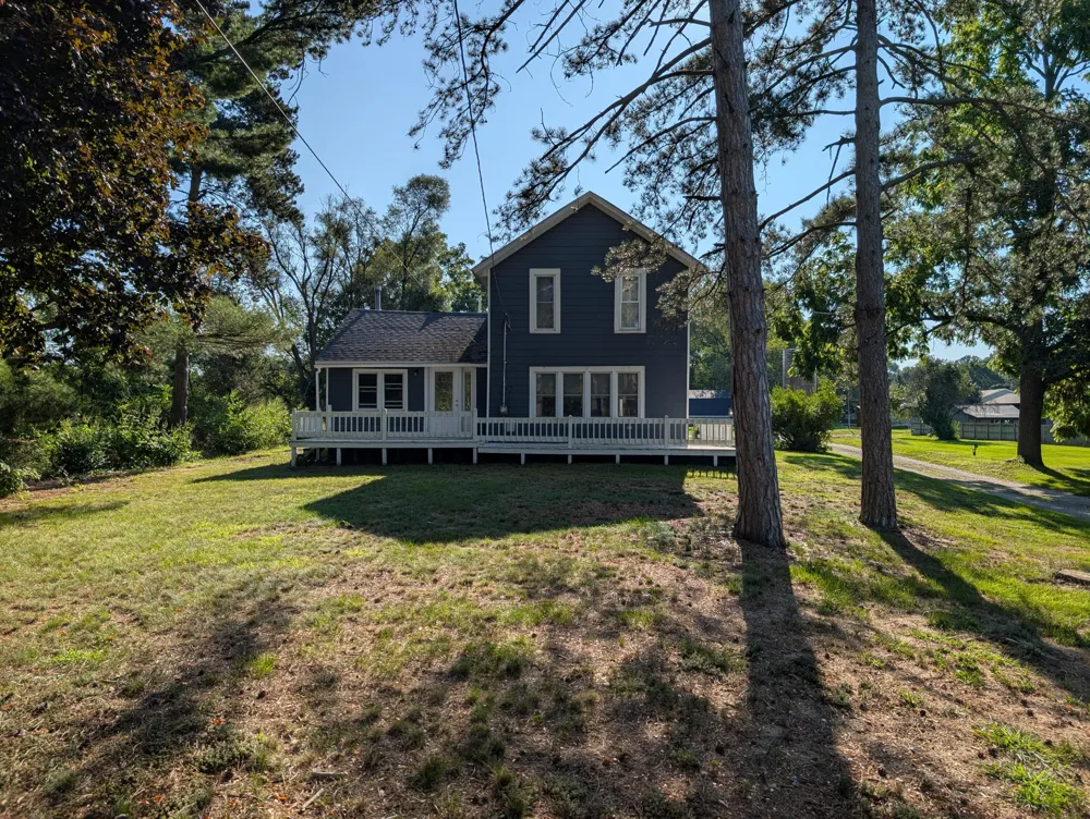 4279 20th Street Dorr, MI 49323