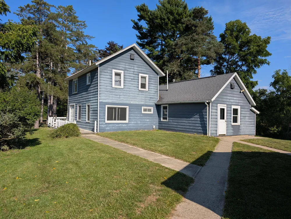 4279 20th Street Dorr, MI 49323