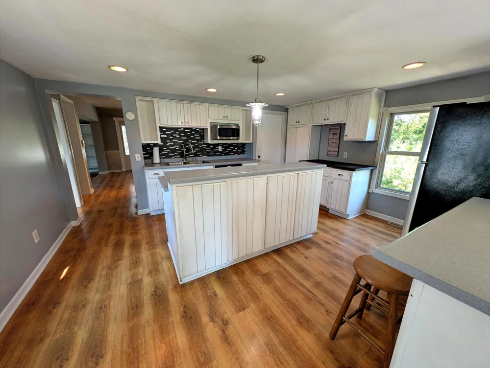 4279 20th Street Dorr, MI 49323