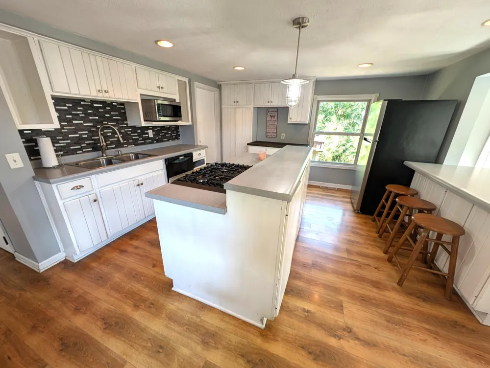 4279 20th Street Dorr, MI 49323