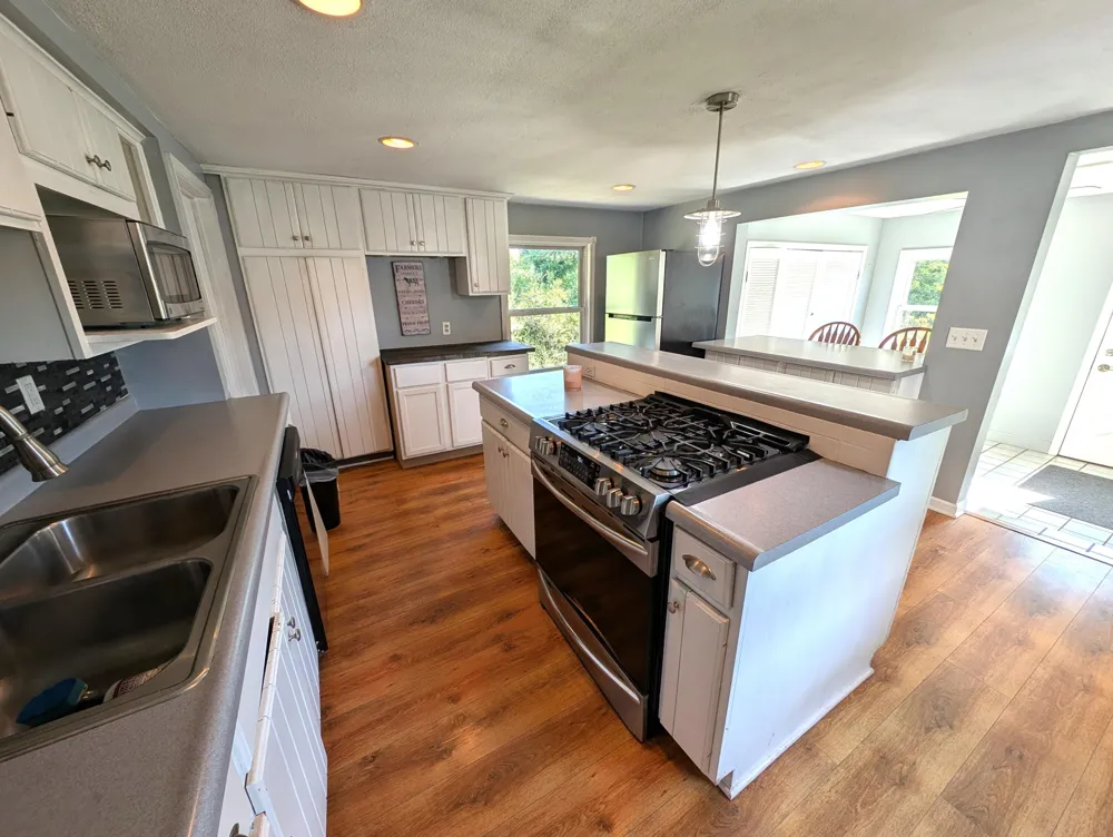 4279 20th Street Dorr, MI 49323