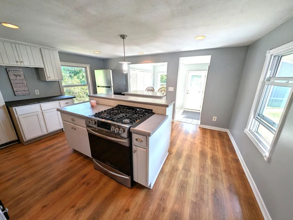 4279 20th Street Dorr, MI 49323