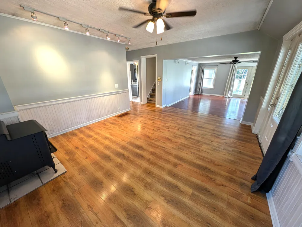 4279 20th Street Dorr, MI 49323