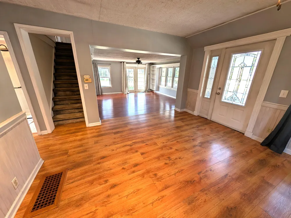 4279 20th Street Dorr, MI 49323