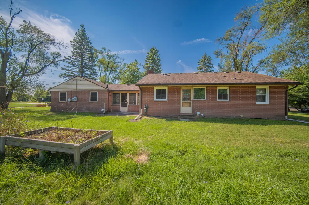 4445 Packard Street Ann Arbor, MI 48108