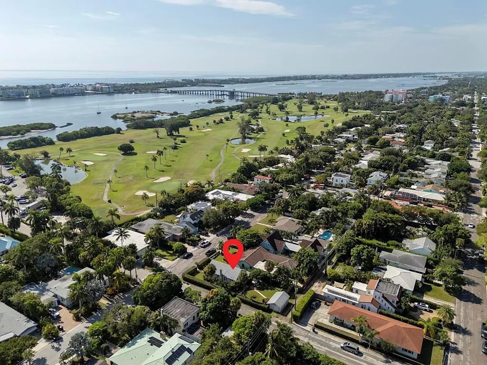 629 Lakeside Drive 
