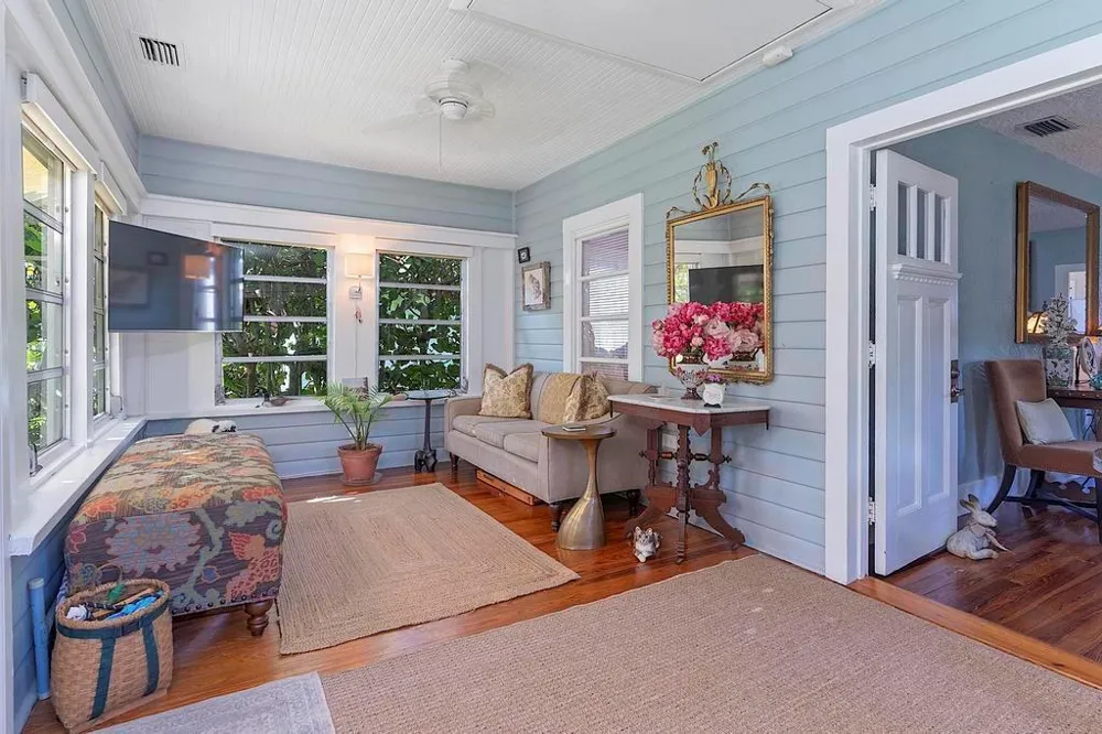 629 Lakeside Drive 