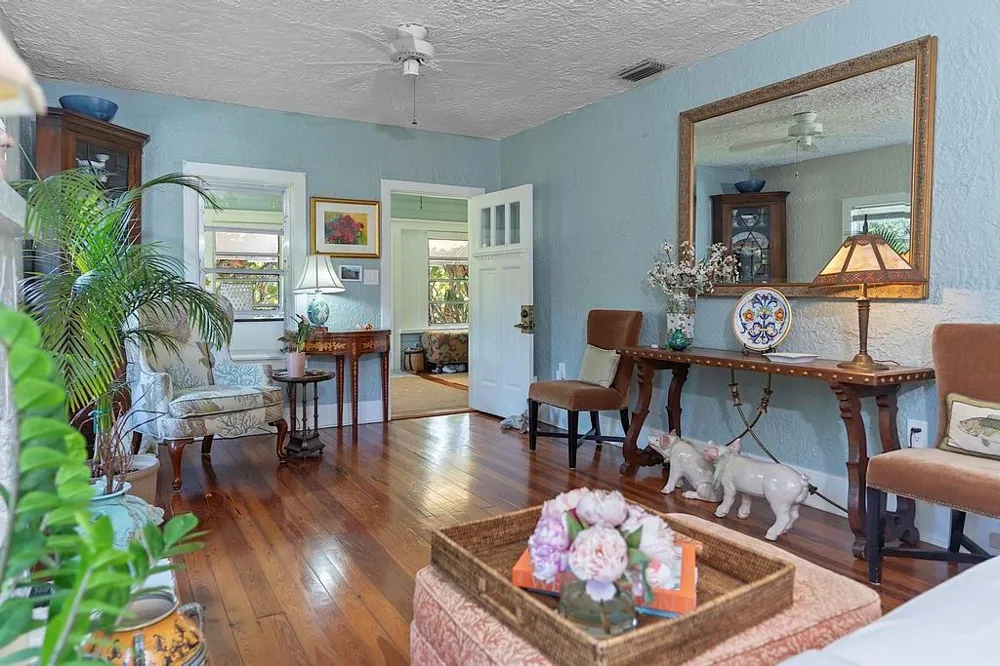 629 Lakeside Drive 