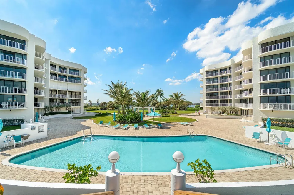 3360 S OCEAN BOULEVARD #2 G I Palm Beach, FL 33480