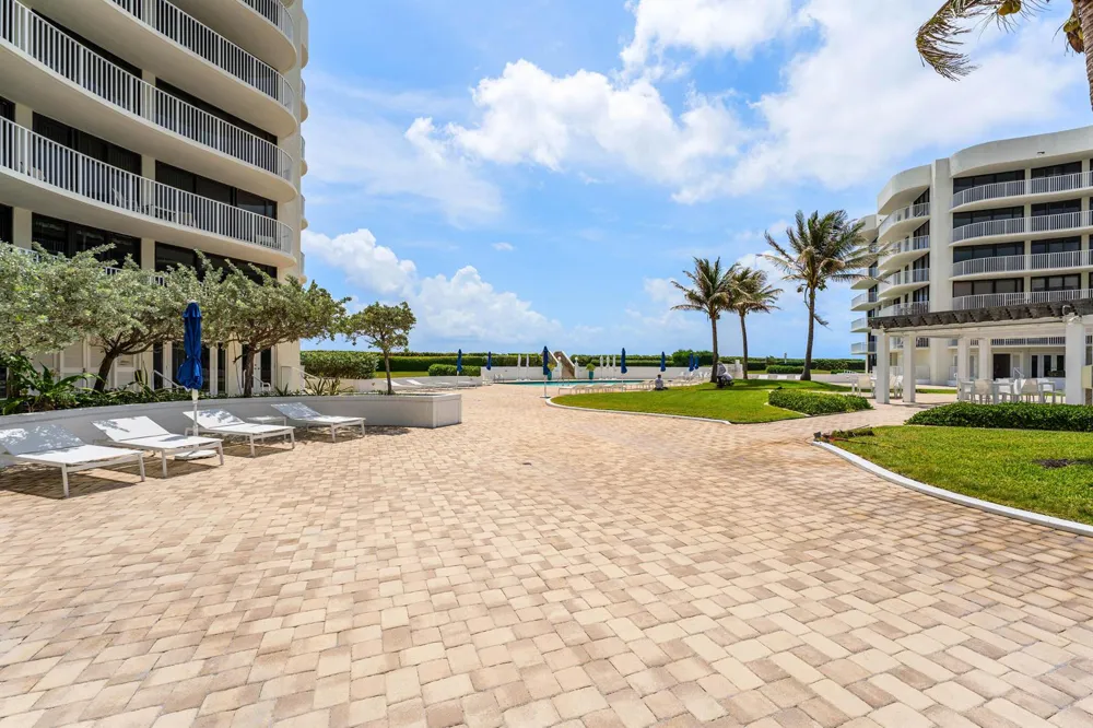 3360 S OCEAN BOULEVARD #2 G I Palm Beach, FL 33480