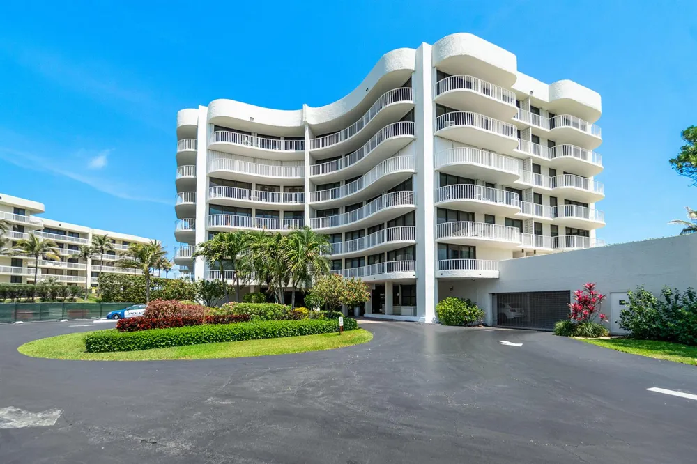 3360 S OCEAN BOULEVARD #2 G I Palm Beach, FL 33480