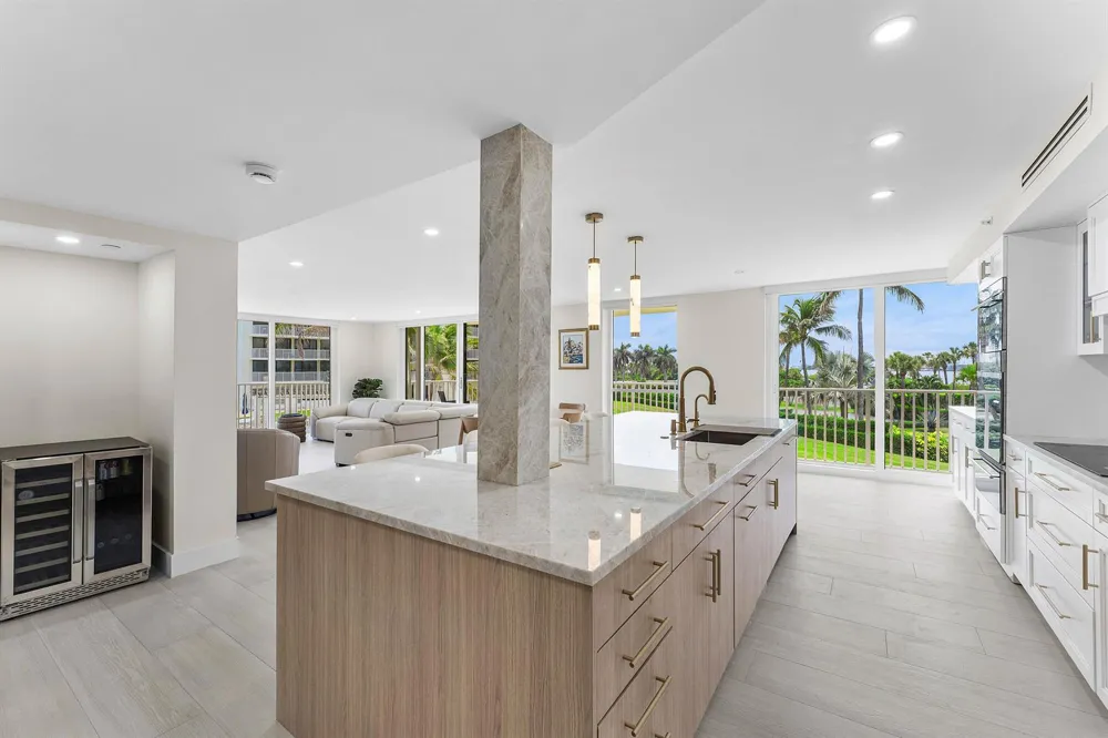 3360 S OCEAN BOULEVARD #2 G I Palm Beach, FL 33480