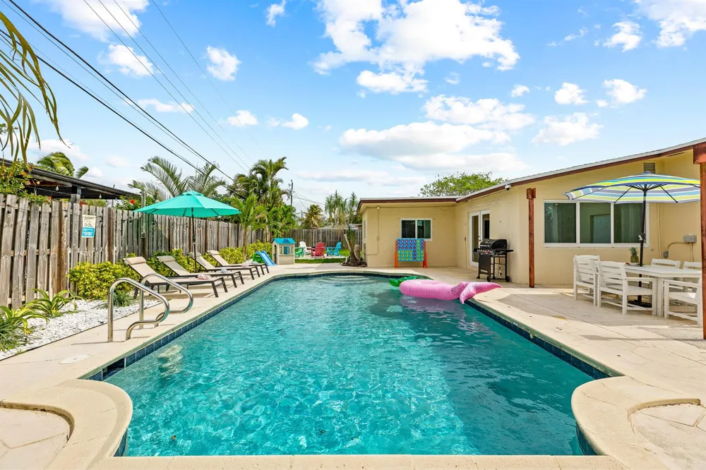 5 SE 11th Court Deerfield Beach, FL 33441
