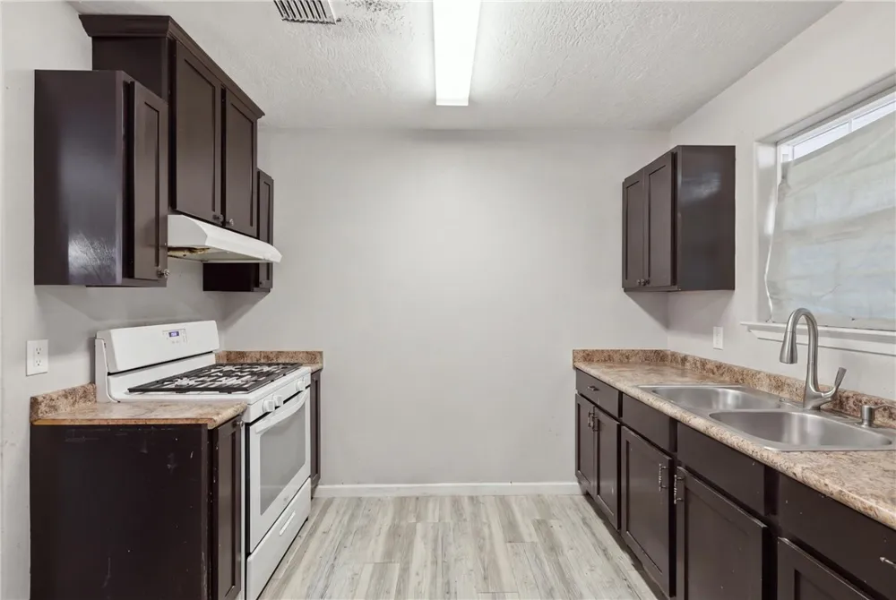 1511 W 28th St Bryan, TX 77803