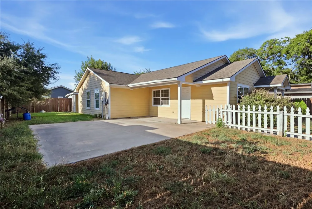 1511 W 28th St Bryan, TX 77803