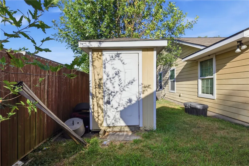 1511 W 28th St Bryan, TX 77803
