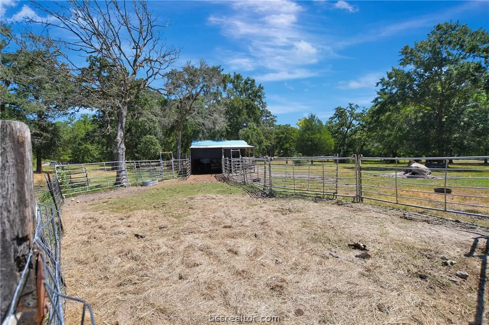 147 Catechis CountyRoad Huntsville, TX 77320