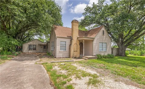 1545 E Wm J Bryan Parkway