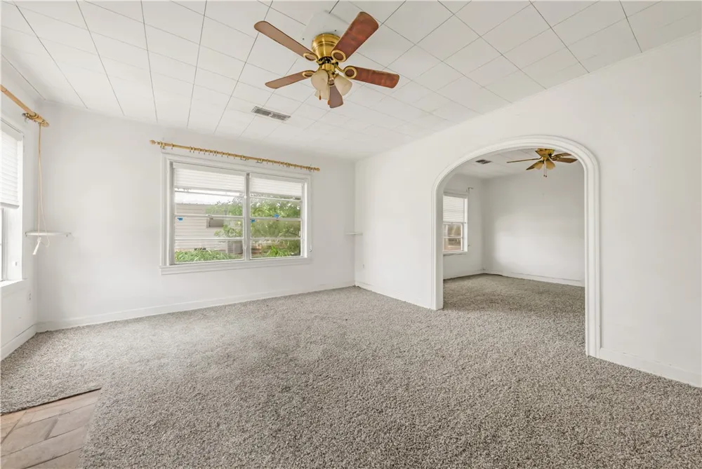 1545 E Wm J Bryan Parkway Bryan, TX 77803