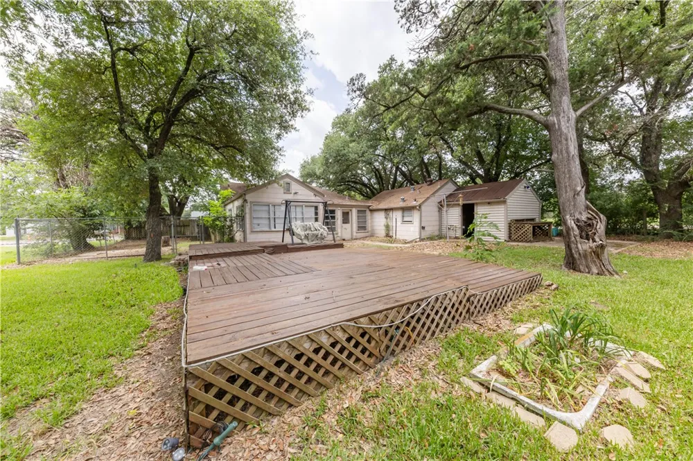 1545 E Wm J Bryan Parkway Bryan, TX 77803