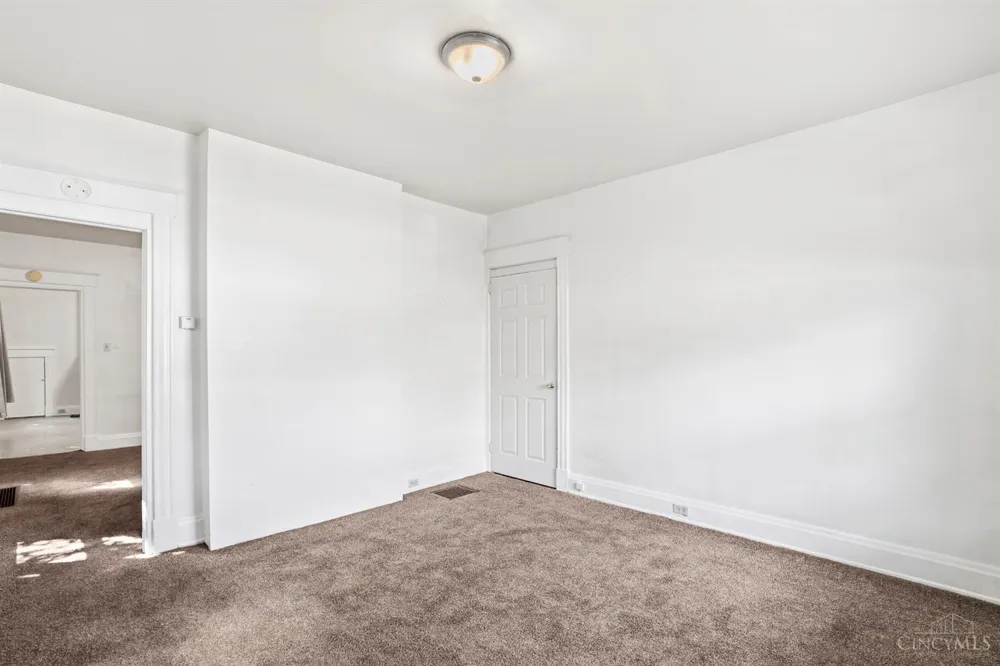 1263 Manss Avenue Cincinnati, OH 45205