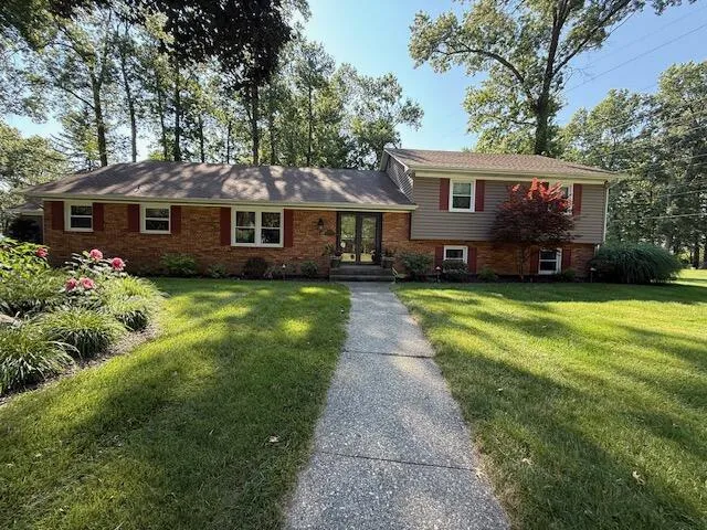 4000 Hemlock Drive Valparaiso, IN 46383