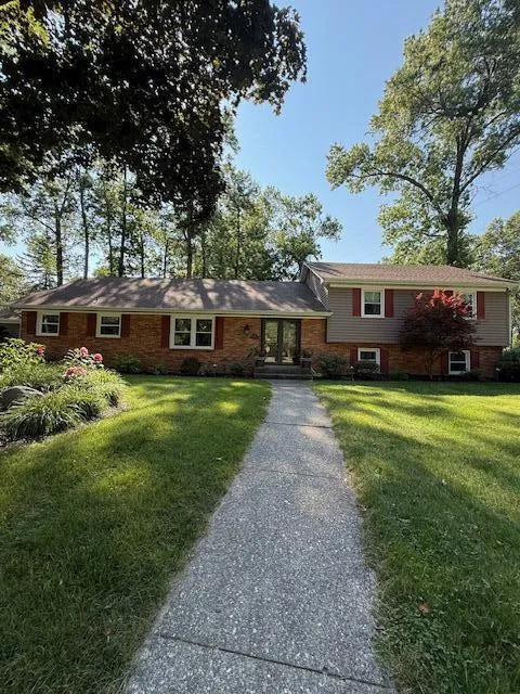 4000 Hemlock Drive Valparaiso, IN 46383