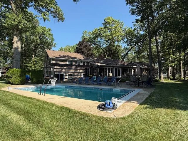 4000 Hemlock Drive Valparaiso, IN 46383