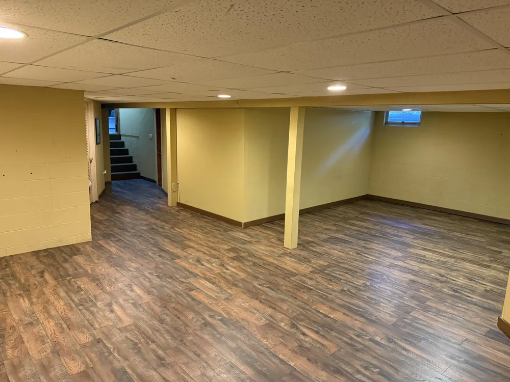 4000 Hemlock Drive Valparaiso, IN 46383