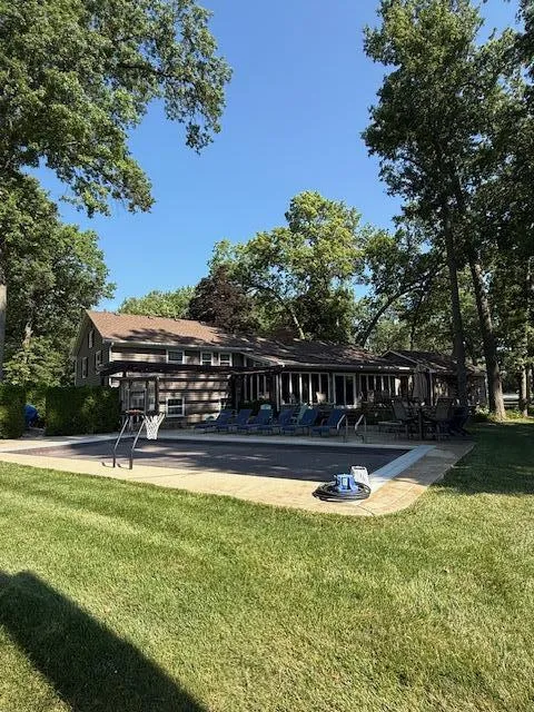 4000 Hemlock Drive Valparaiso, IN 46383
