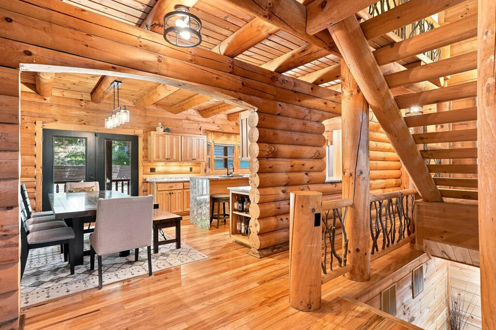 505 Old Salem Road Mineral Bluff, GA 30559