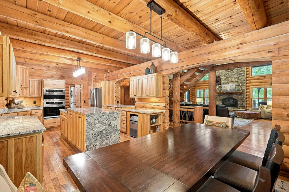 505 Old Salem Road Mineral Bluff, GA 30559