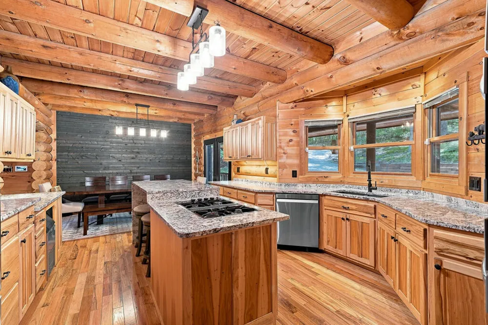 505 Old Salem Road Mineral Bluff, GA 30559