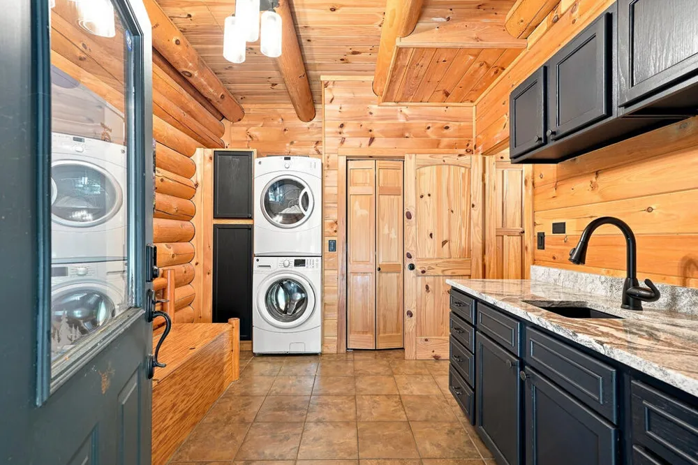 505 Old Salem Road Mineral Bluff, GA 30559
