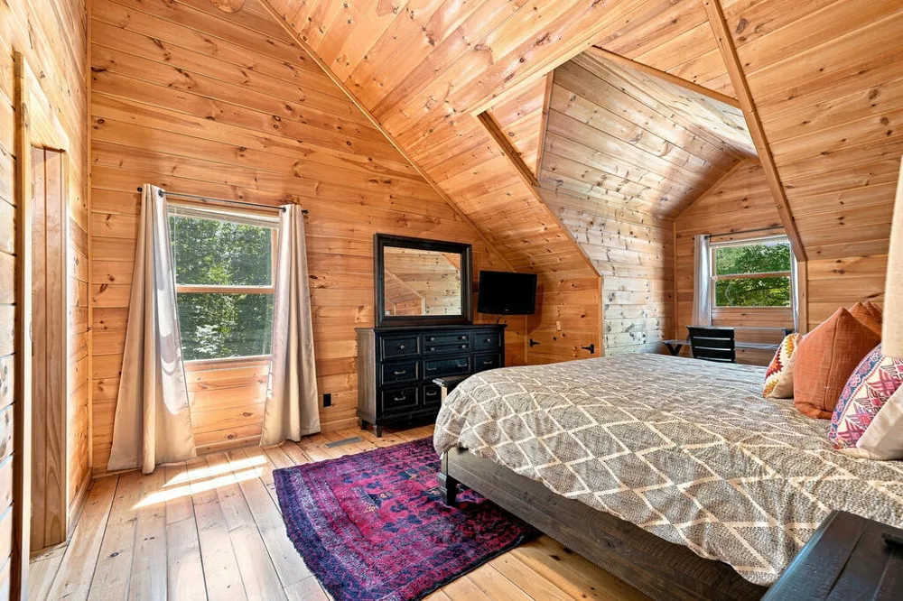505 Old Salem Road Mineral Bluff, GA 30559