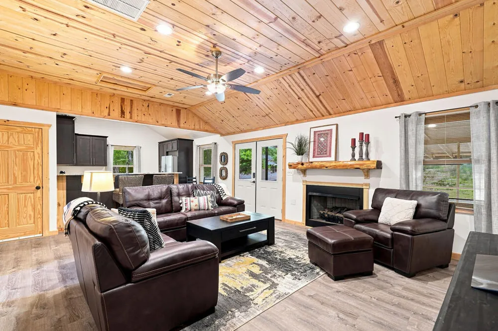 505 Old Salem Road Mineral Bluff, GA 30559