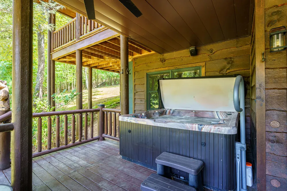 505 Old Salem Road Mineral Bluff, GA 30559