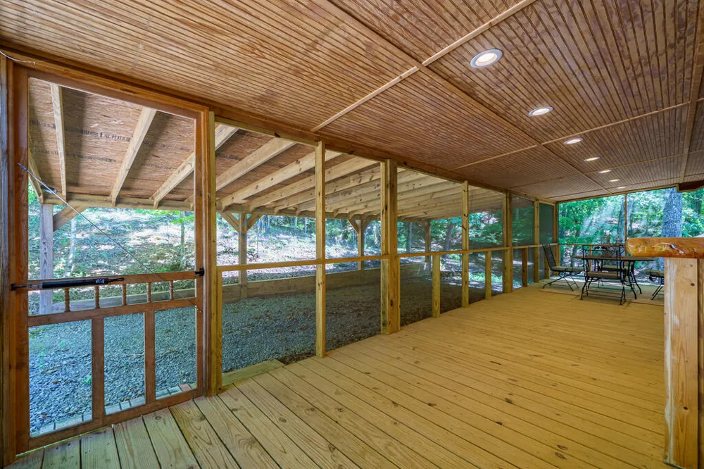 505 Old Salem Road Mineral Bluff, GA 30559