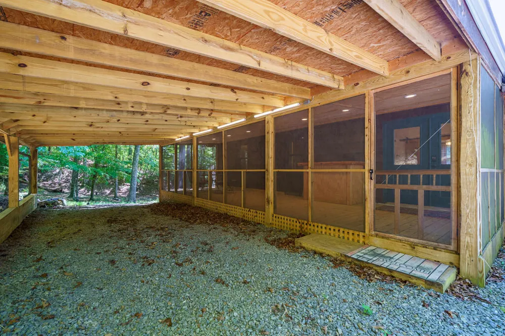 505 Old Salem Road Mineral Bluff, GA 30559