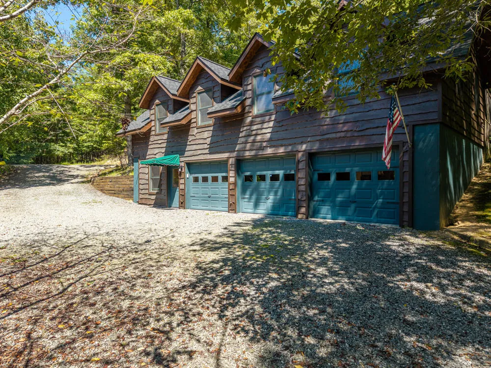 505 Old Salem Road Mineral Bluff, GA 30559