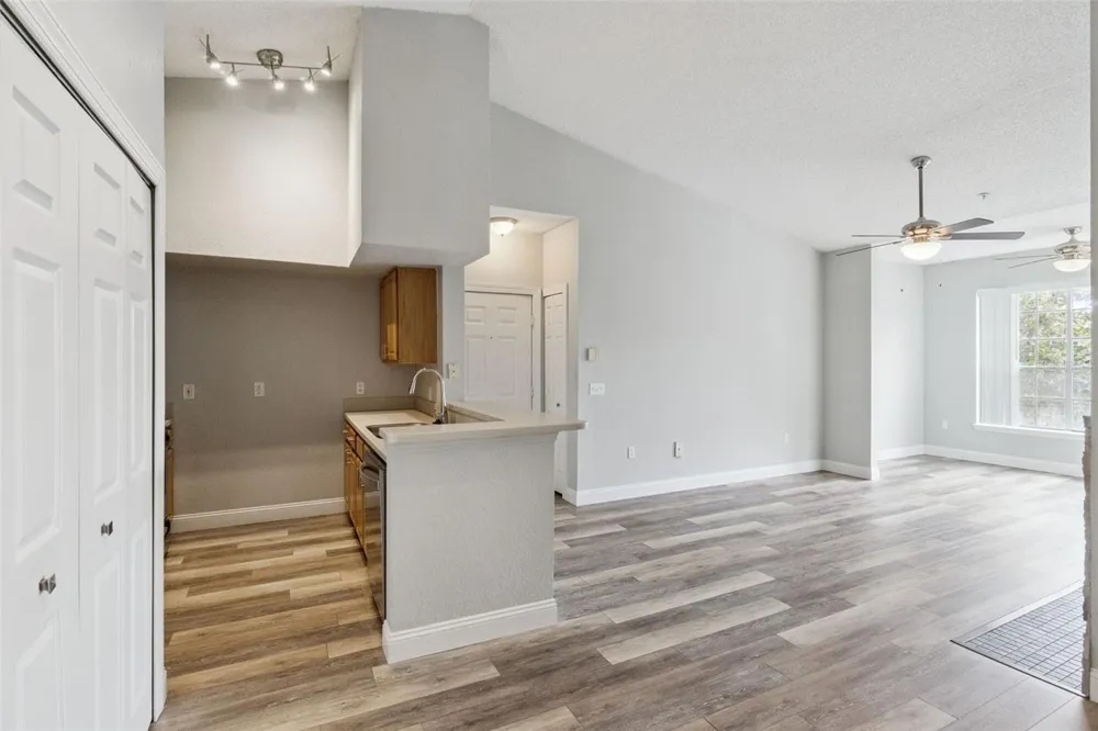 13015 PLANTATION PARK CIRCLE #1035 Orlando, FL 32821