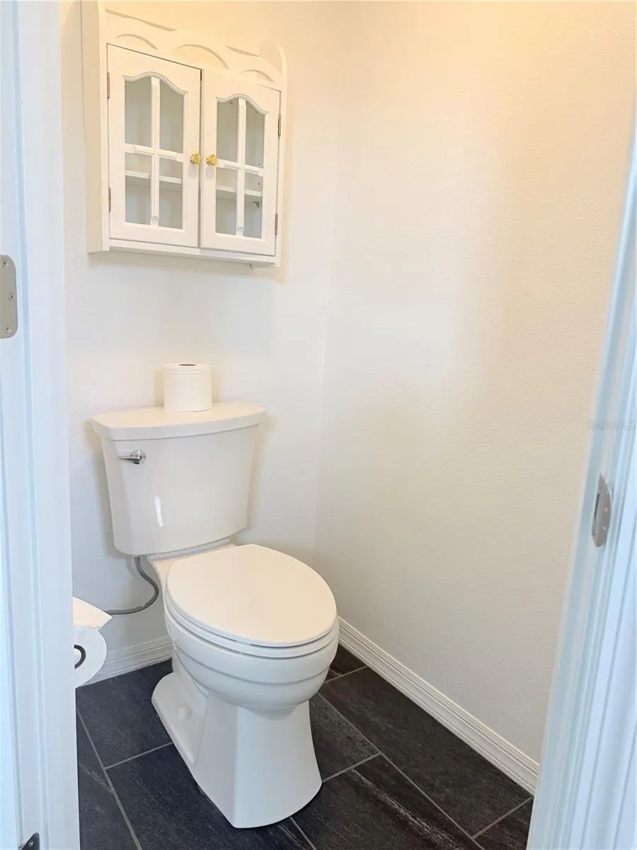6607 MEANDERING WAY Bradenton, FL 34202