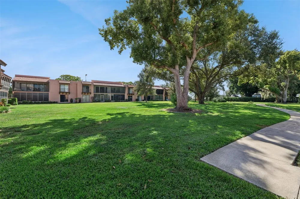 121 LA CASA #121 Lake Wales, FL 33898
