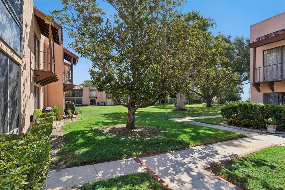 121 LA CASA #121 Lake Wales, FL 33898