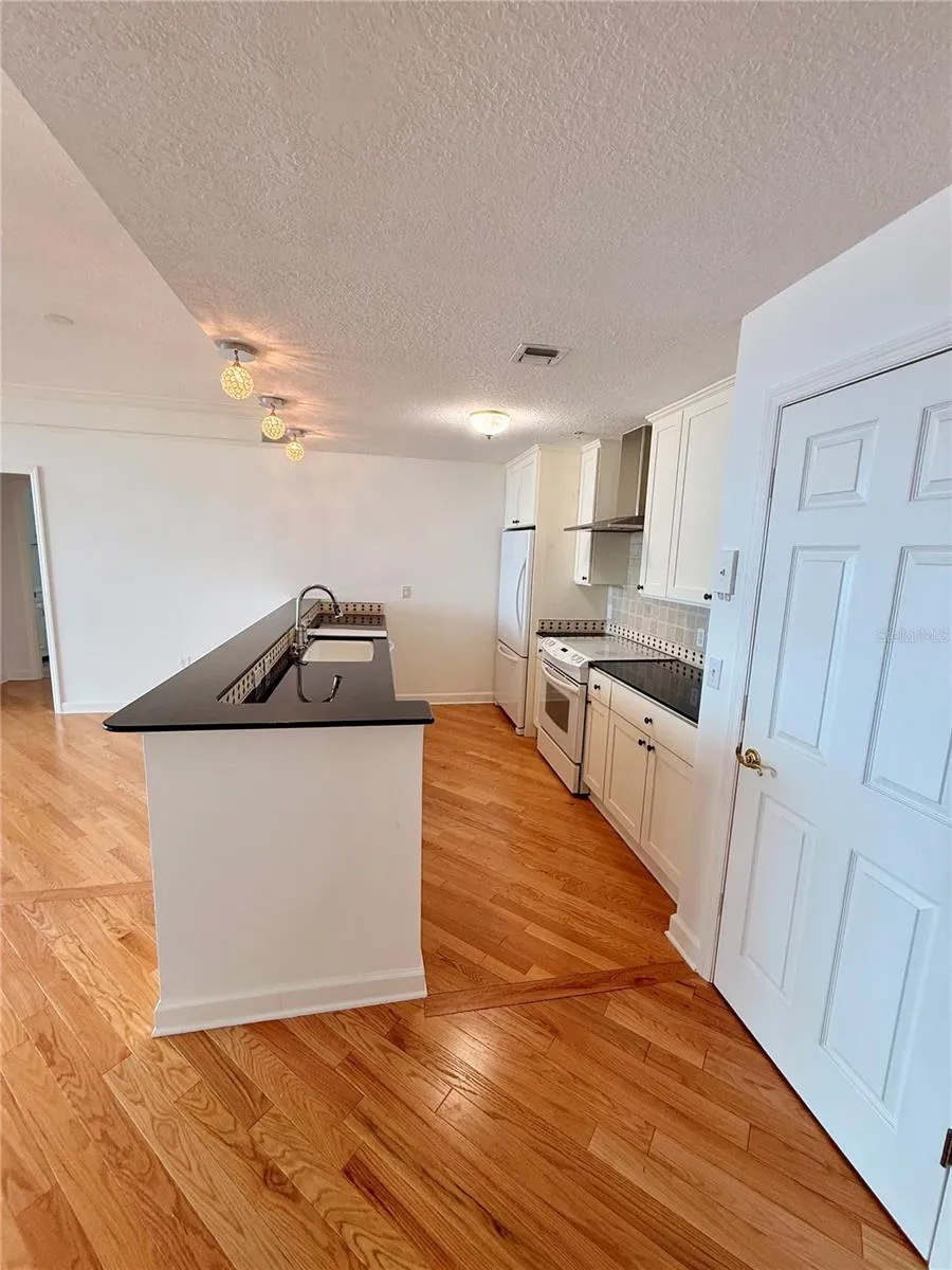 750 TAMIAMI TRAIL #1609 Sarasota, FL 34236