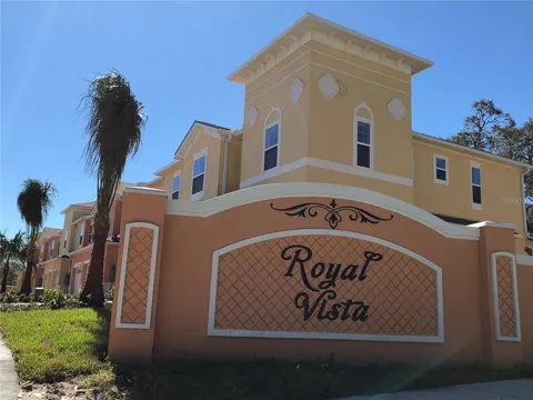 2060 ROYAL VISTA COURT