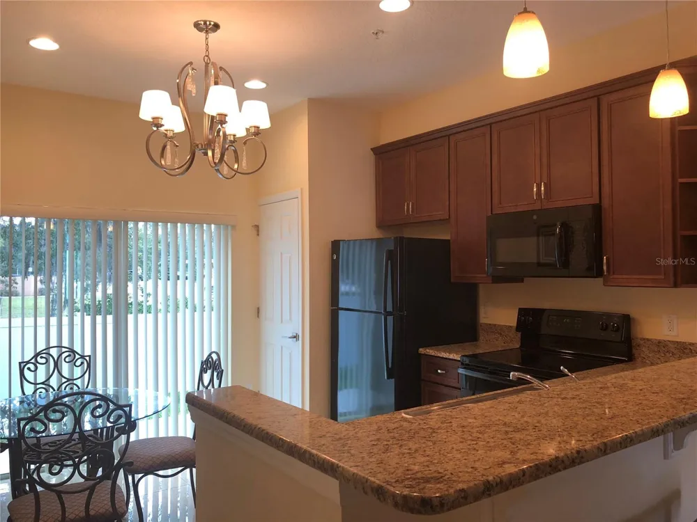 2060 ROYAL VISTA COURT Orlando, FL 32817