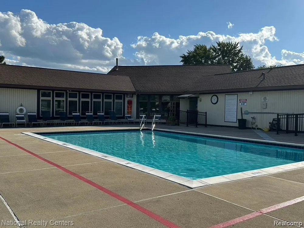 40526 Newport Drive Plymouth Charter Township, MI 48170