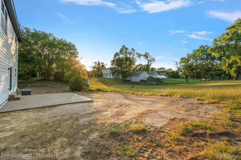 3080 W Newberry Road Waterford Charter Township, MI 48329