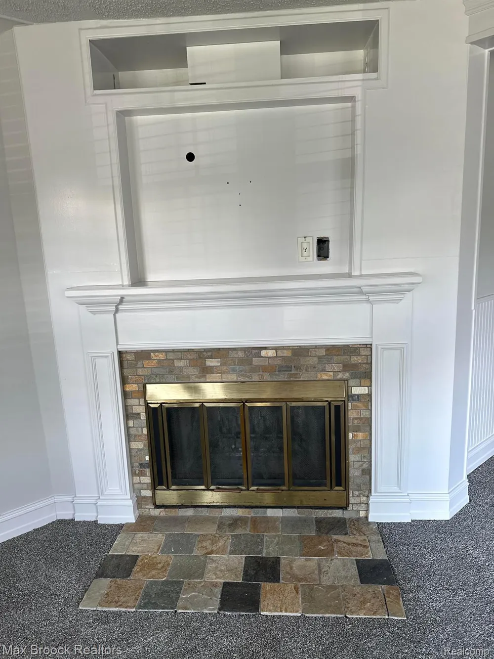 1877 MADDY LANE Keego Harbor City, MI 48320